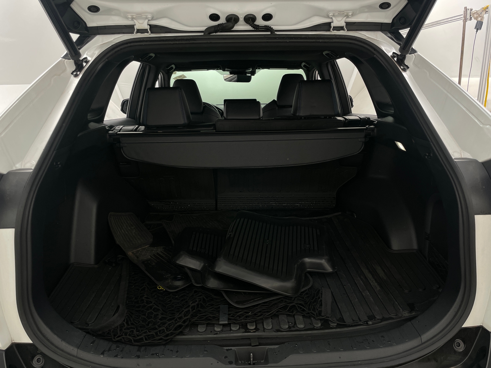 Thumbnail: 2023 Toyota RAV4 - 6