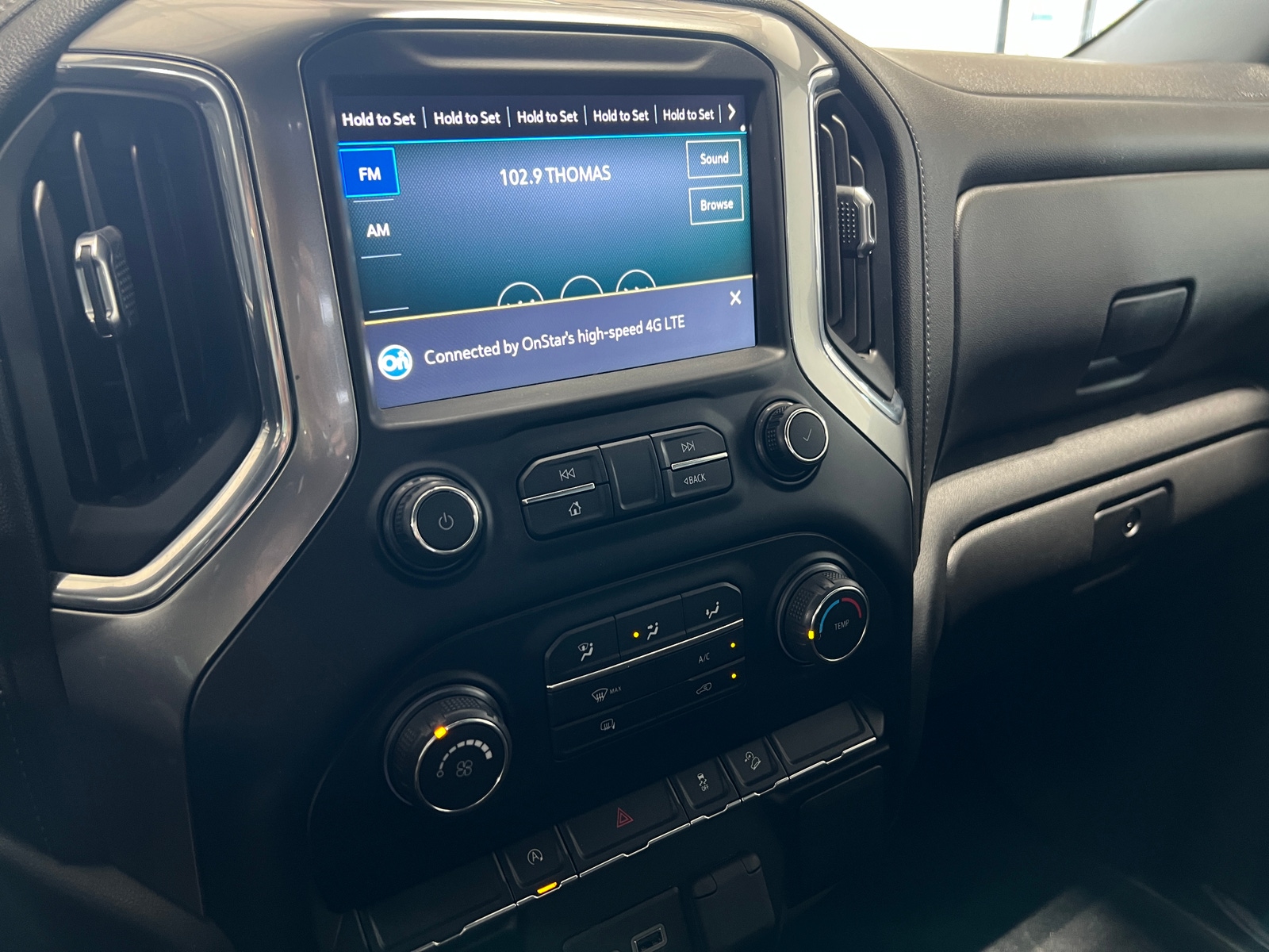 Thumbnail: 2020 Chevrolet Silverado 1500 - 4