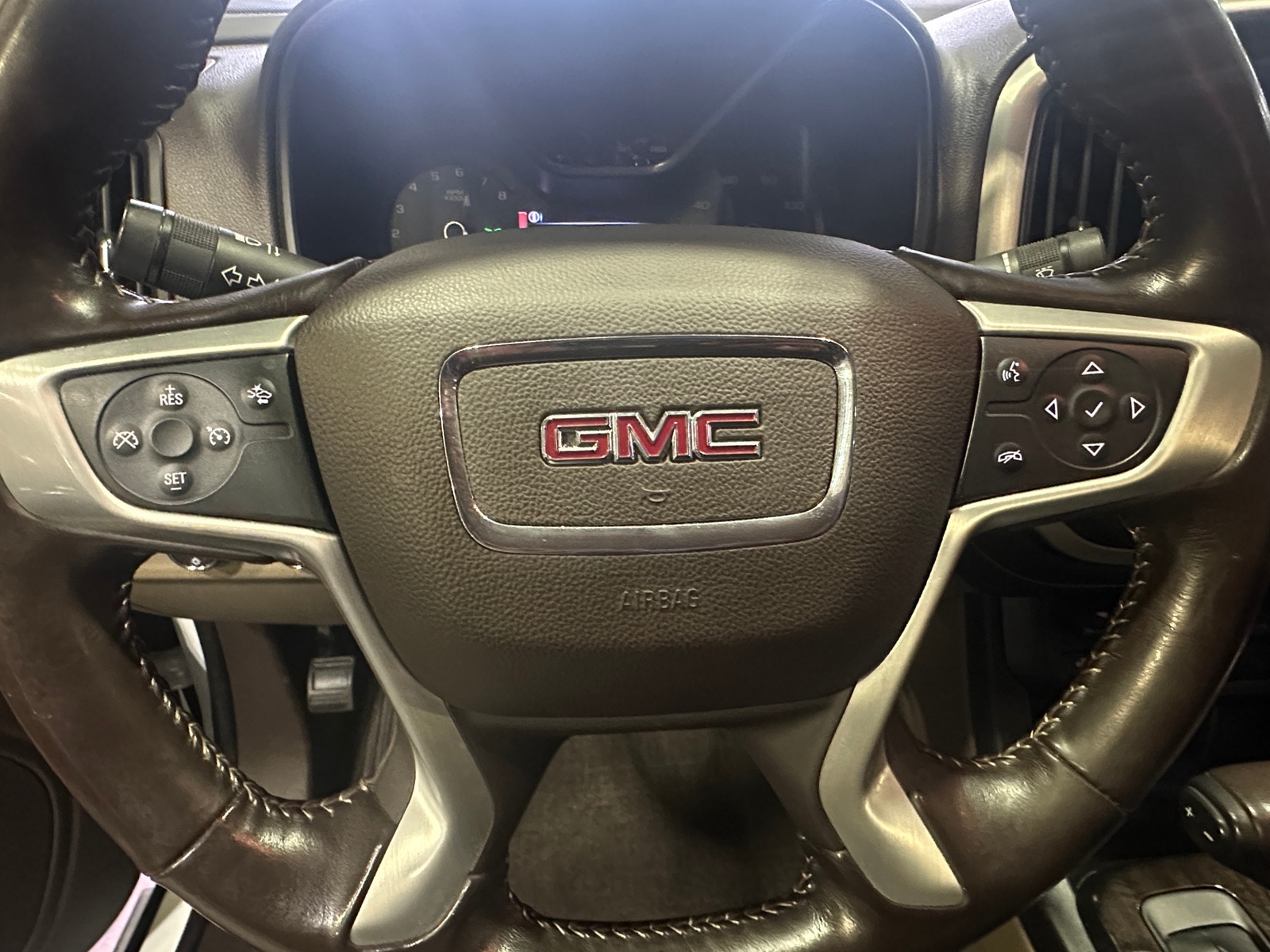 Thumbnail: 2016 GMC Canyon - 4