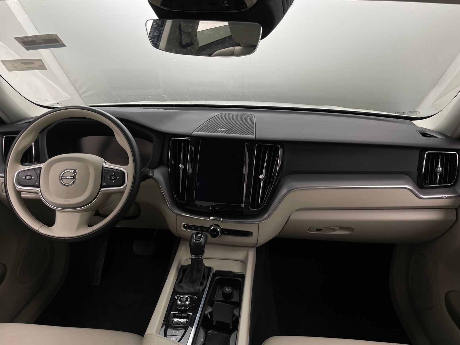Thumbnail: 2020 Volvo XC60 - 2