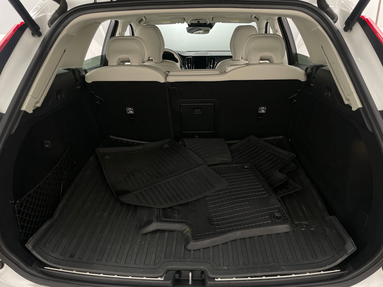 Thumbnail: 2020 Volvo XC60 - 6