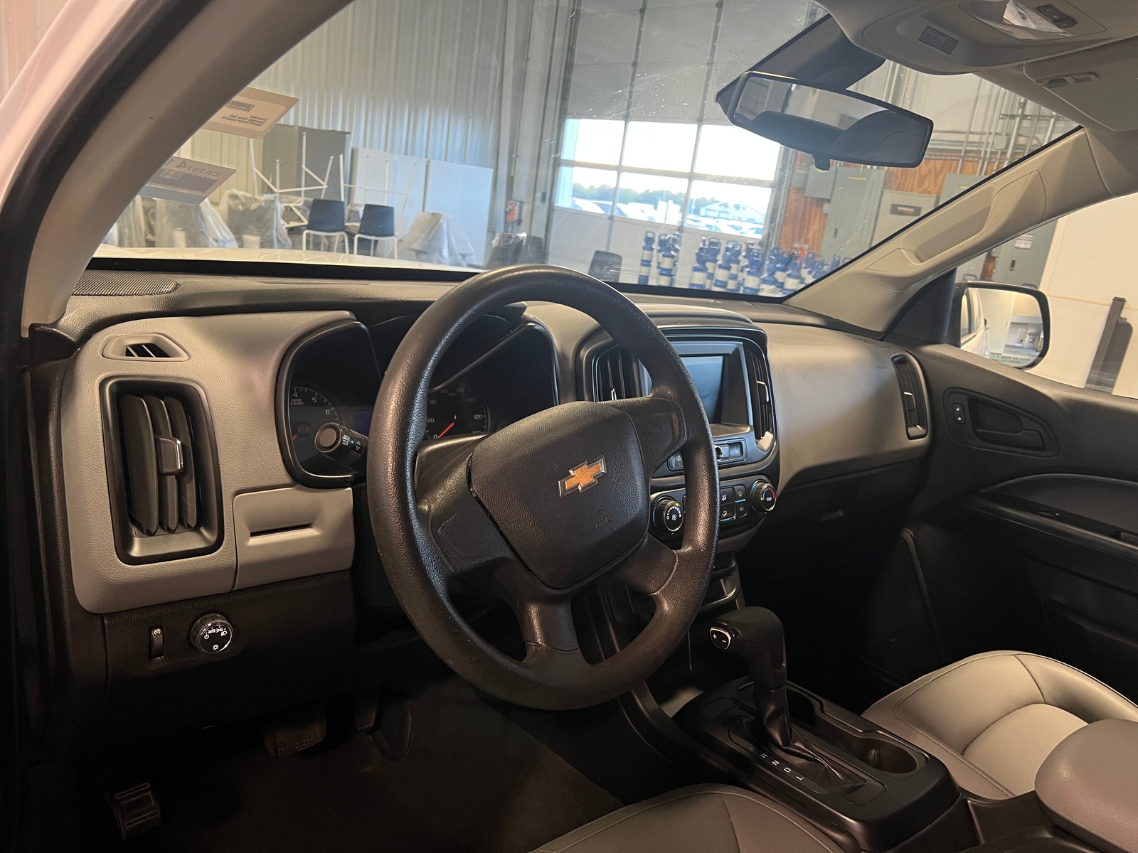 Thumbnail: 2021 Chevrolet Colorado - 3