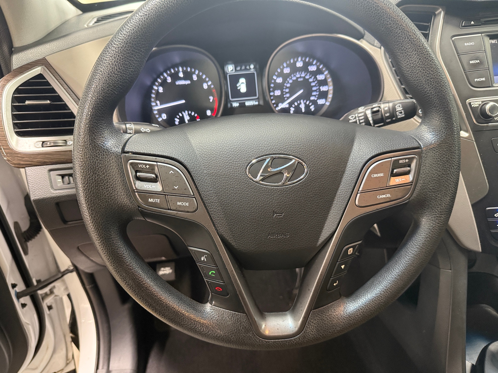 Thumbnail: 2018 Hyundai Santa Fe - 5