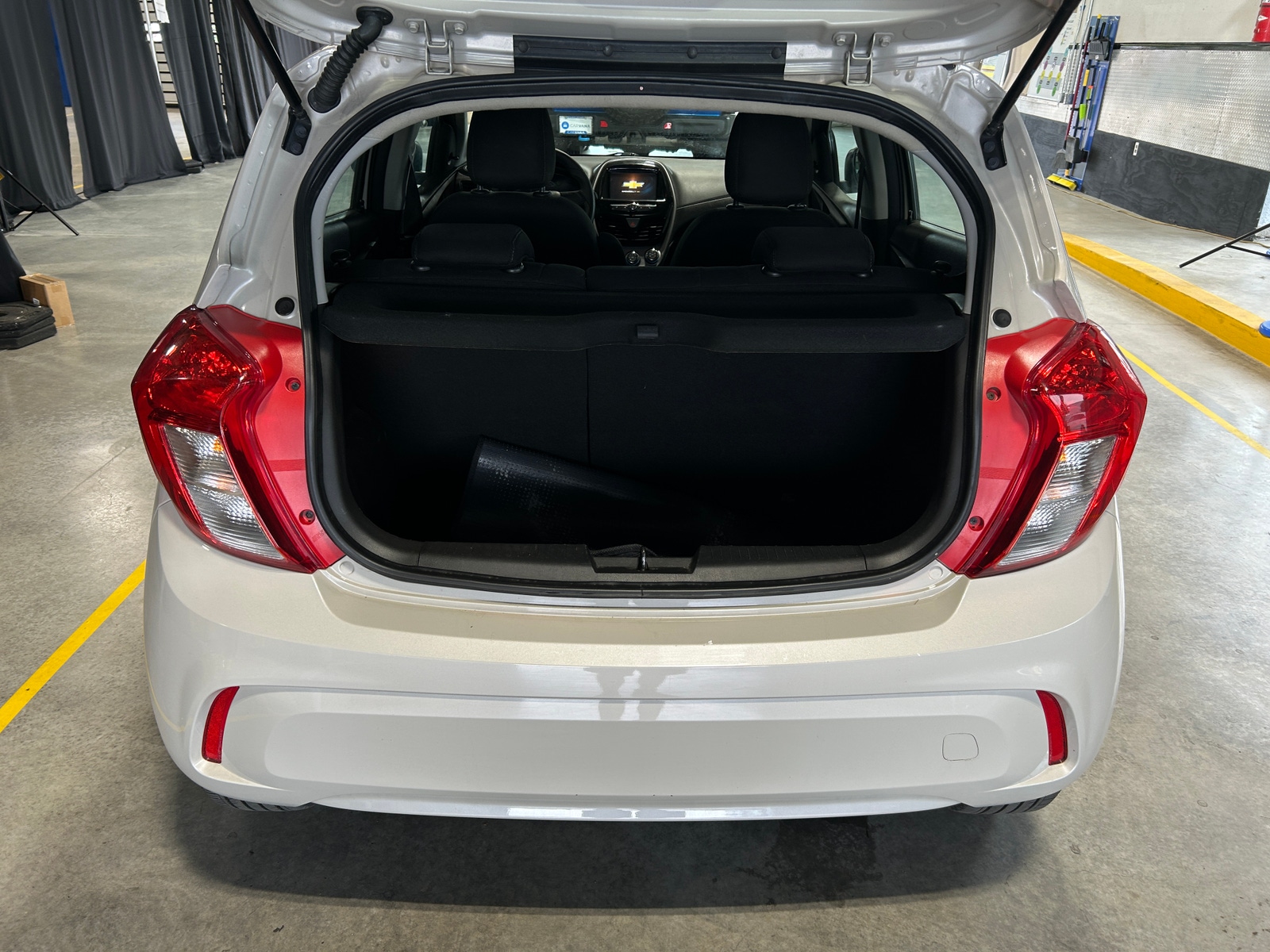 Thumbnail: 2017 Chevrolet Spark - 6