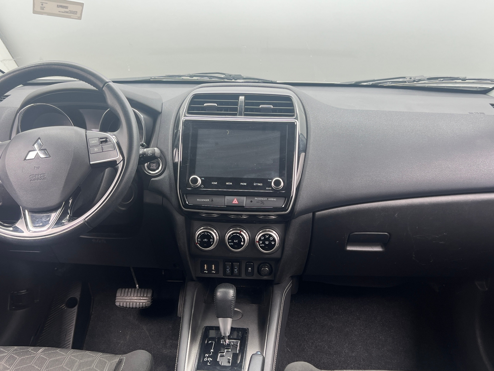 Thumbnail: 2021 Mitsubishi Outlander Sport - 3