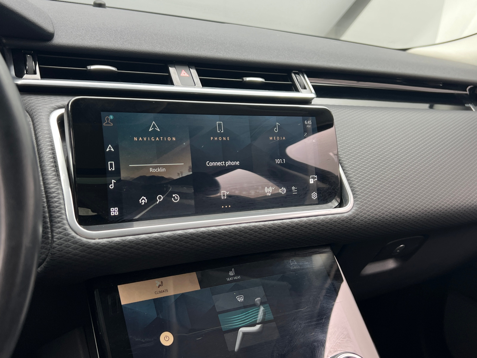 Thumbnail: 2021 Land Rover Range Rover Velar - 3