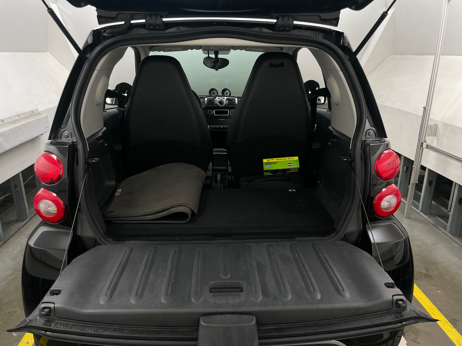 Thumbnail: 2016 smart fortwo - 5
