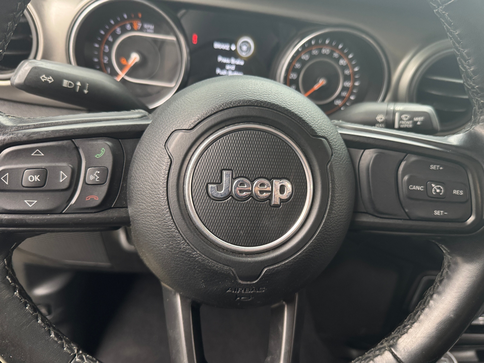 Thumbnail: 2021 Jeep Gladiator - 5