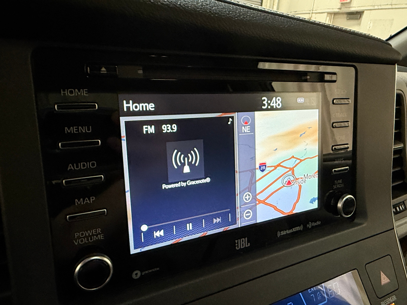 Thumbnail: 2019 Toyota Sienna - 4