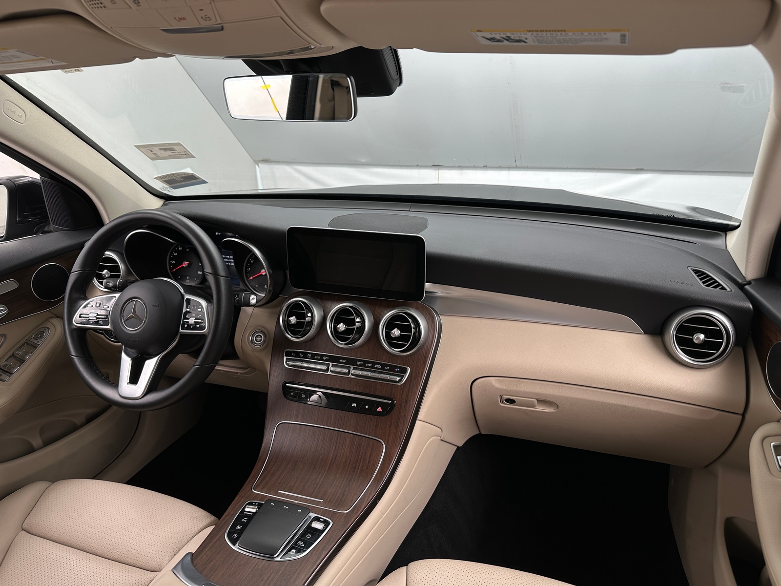 Thumbnail: 2022 Mercedes-Benz GLC - 2