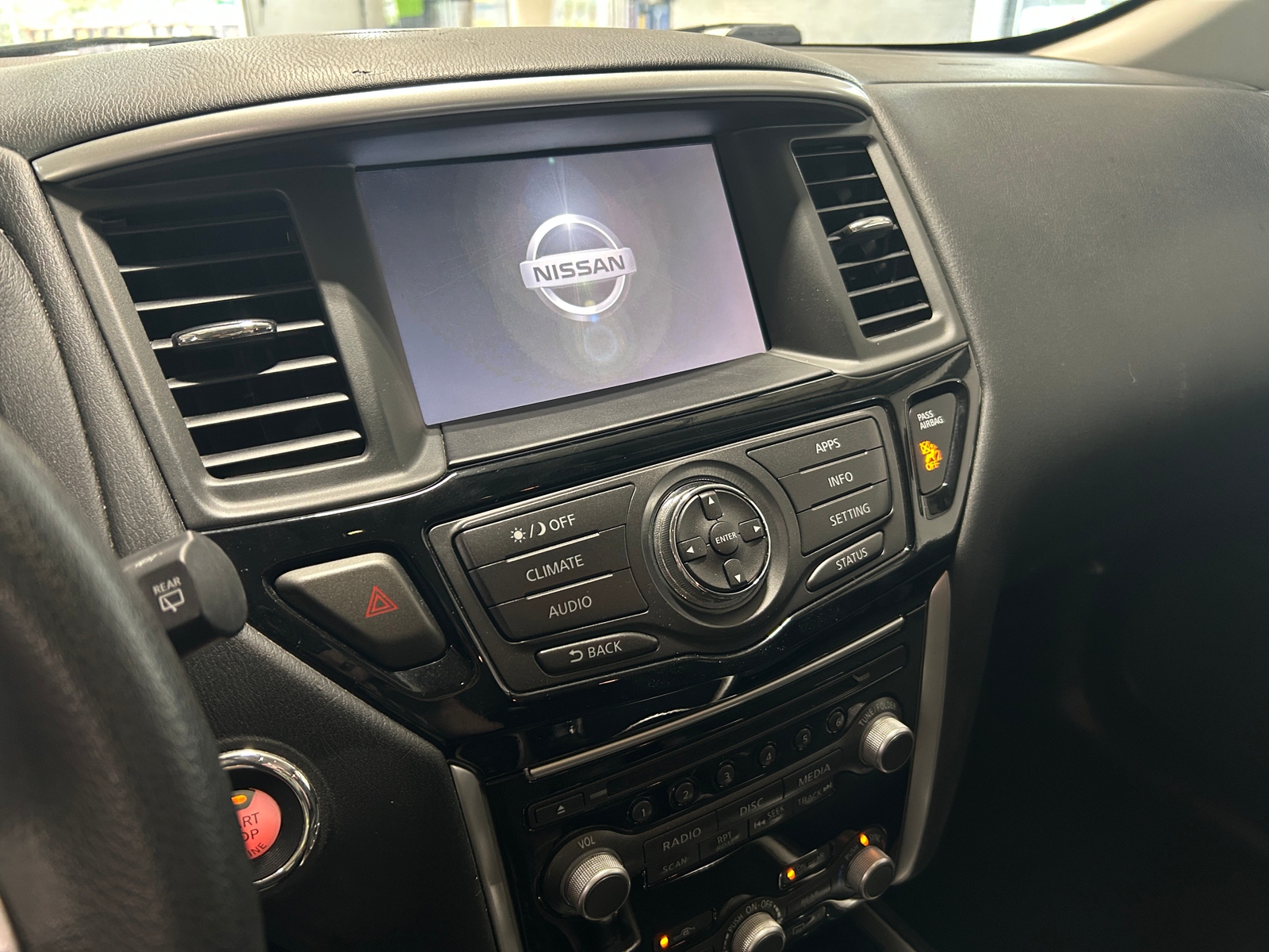 Thumbnail: 2019 Nissan Pathfinder - 4