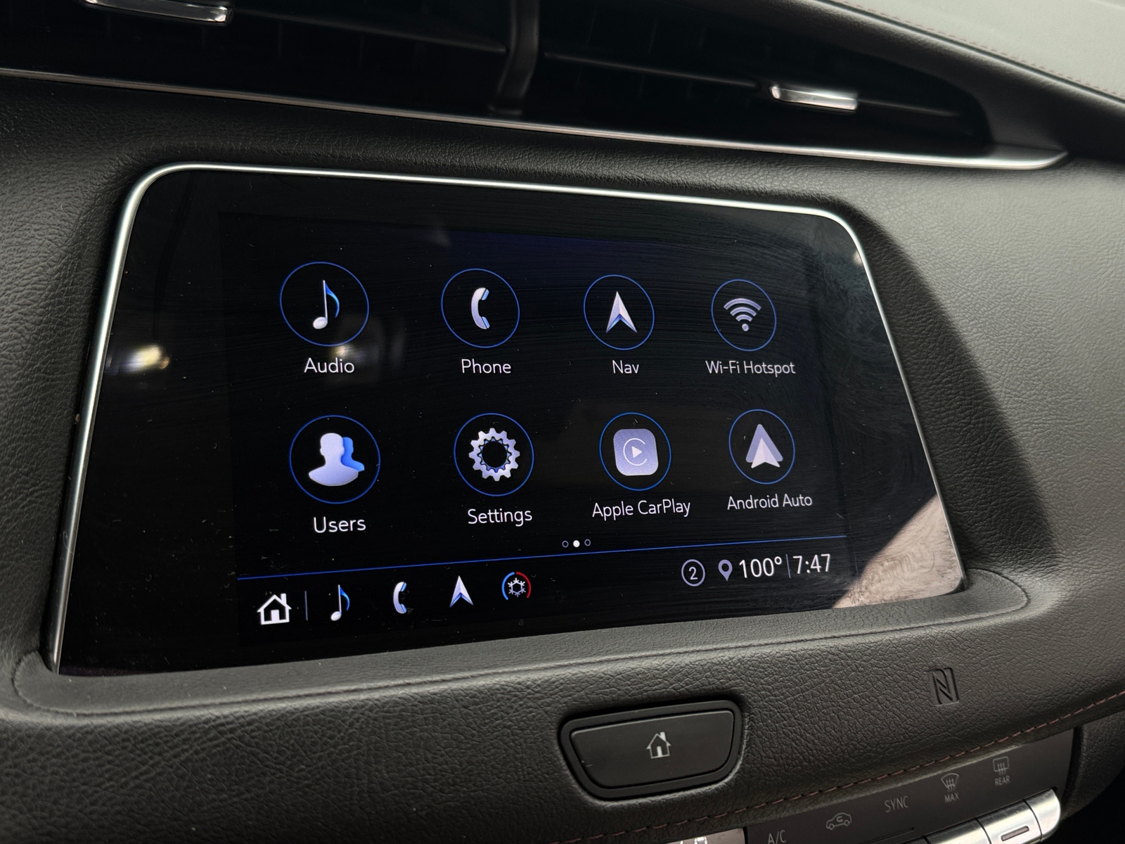 Thumbnail: 2020 Cadillac XT4 - 3
