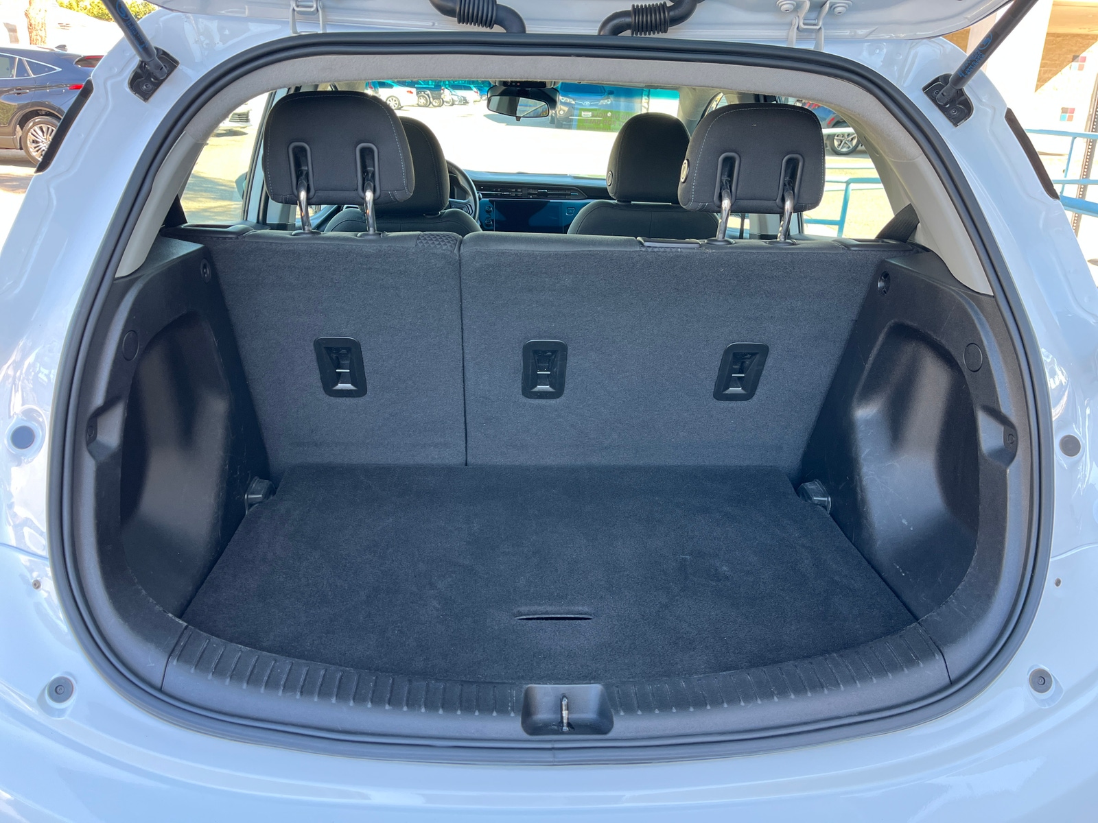 Thumbnail: 2023 Chevrolet Bolt EV - 6