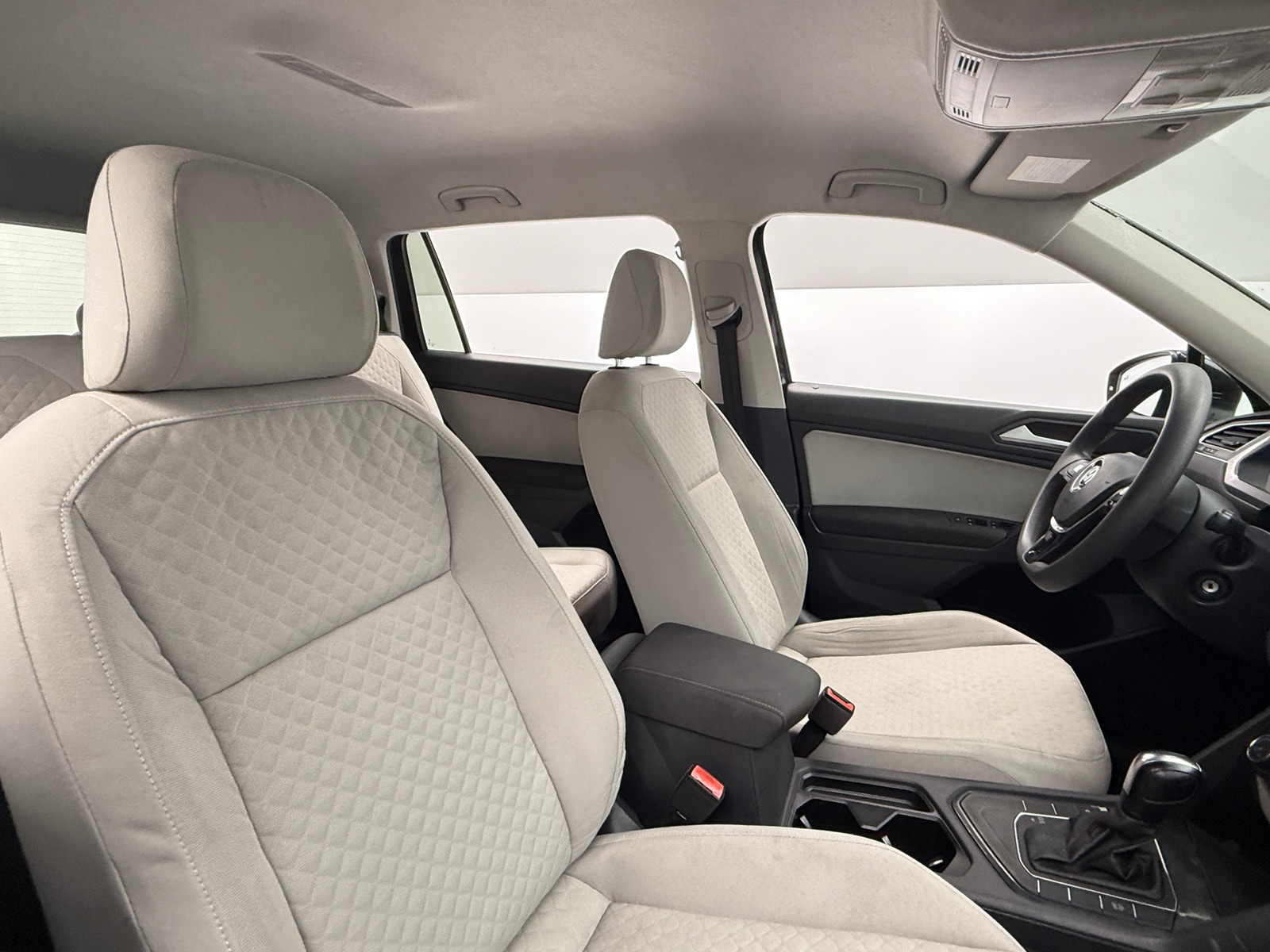 Thumbnail: 2019 Volkswagen Tiguan - 2