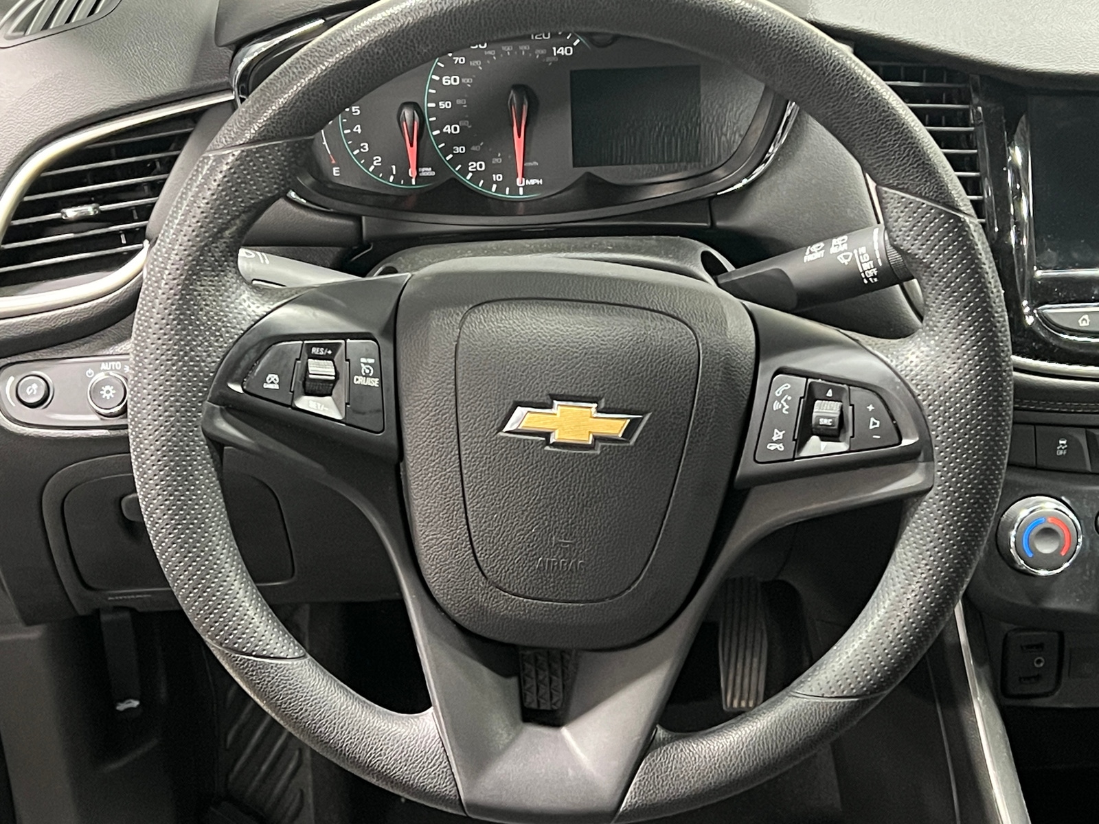 Thumbnail: 2020 Chevrolet Trax - 5