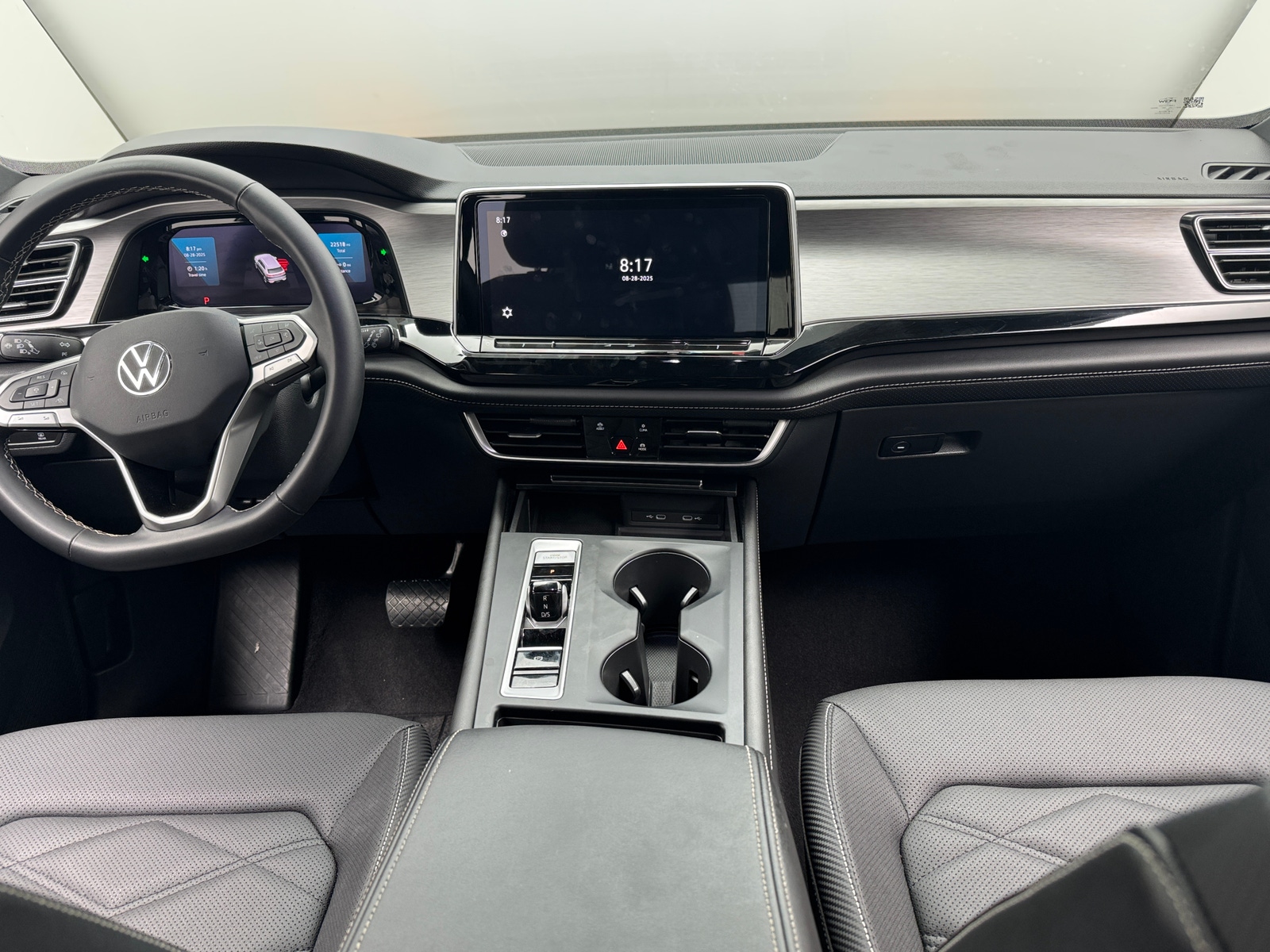 Thumbnail: 2024 Volkswagen Atlas - 3