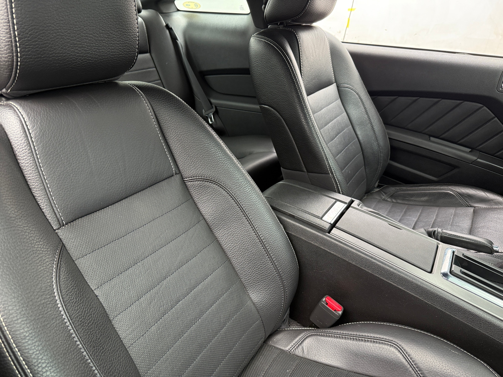 Thumbnail: 2011 Ford Mustang - 2
