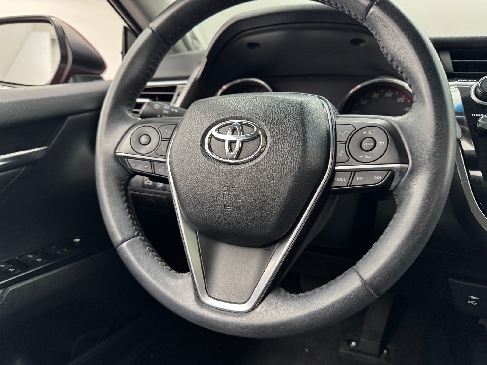 Thumbnail: 2018 Toyota Camry - 4