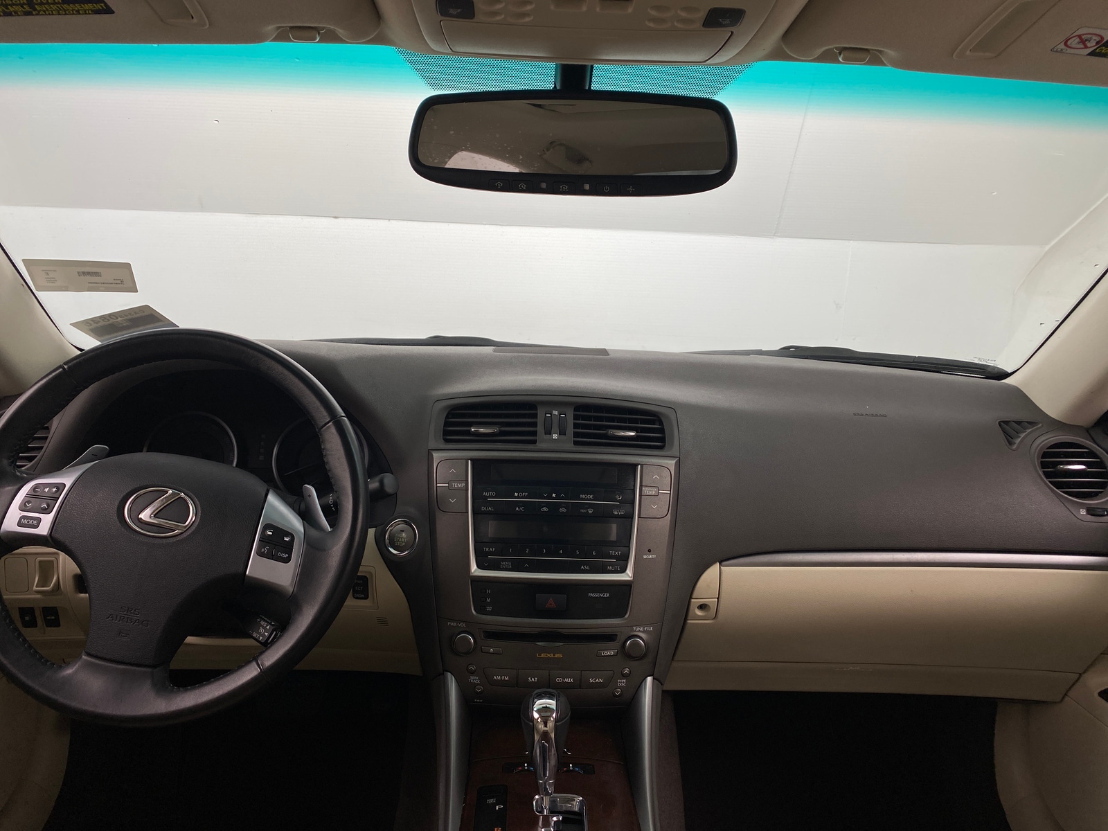 Thumbnail: 2011 Lexus IS - 2