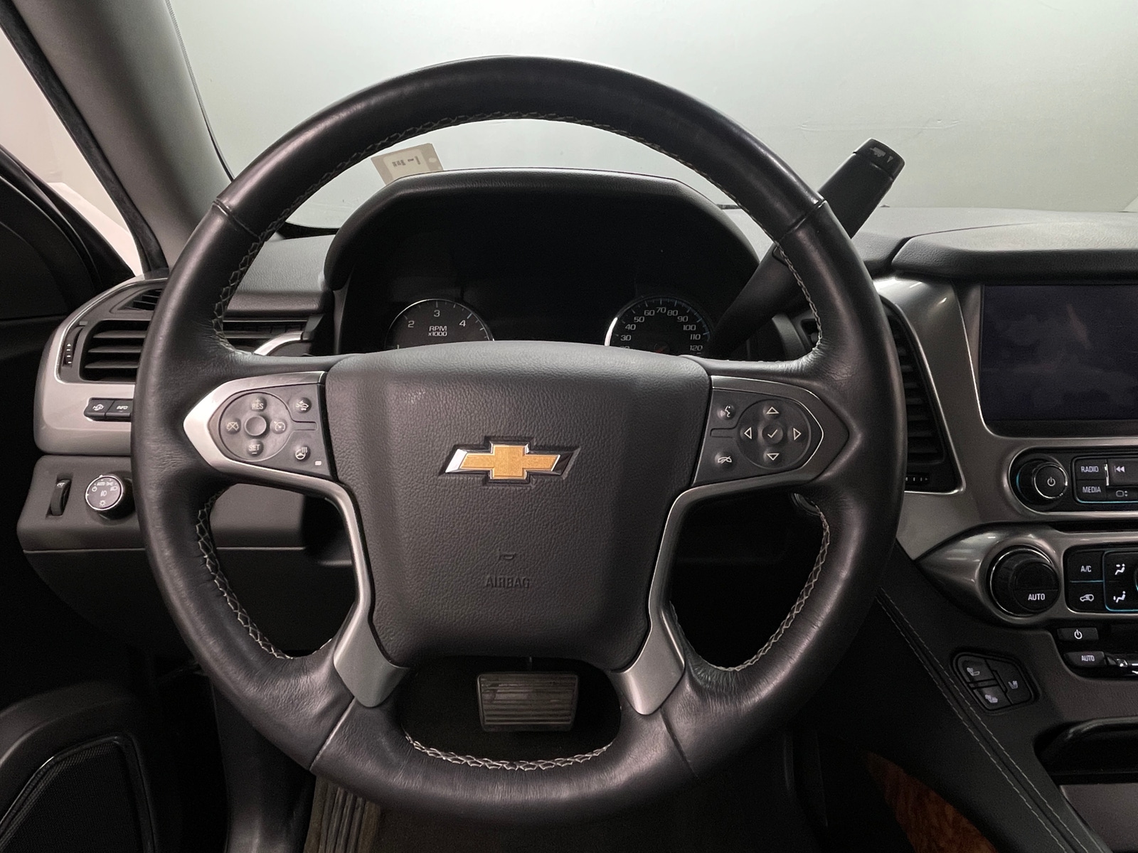 Thumbnail: 2018 Chevrolet Tahoe - 4
