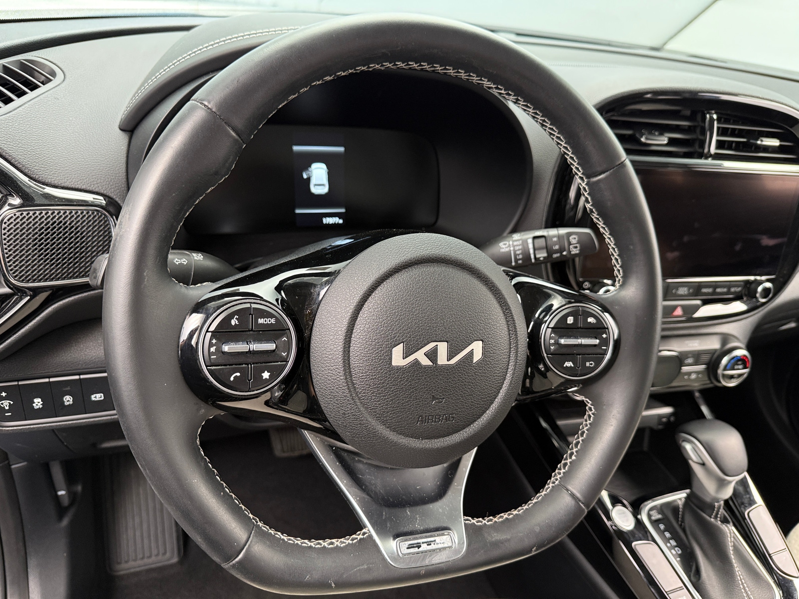 Thumbnail: 2023 Kia Soul - 4