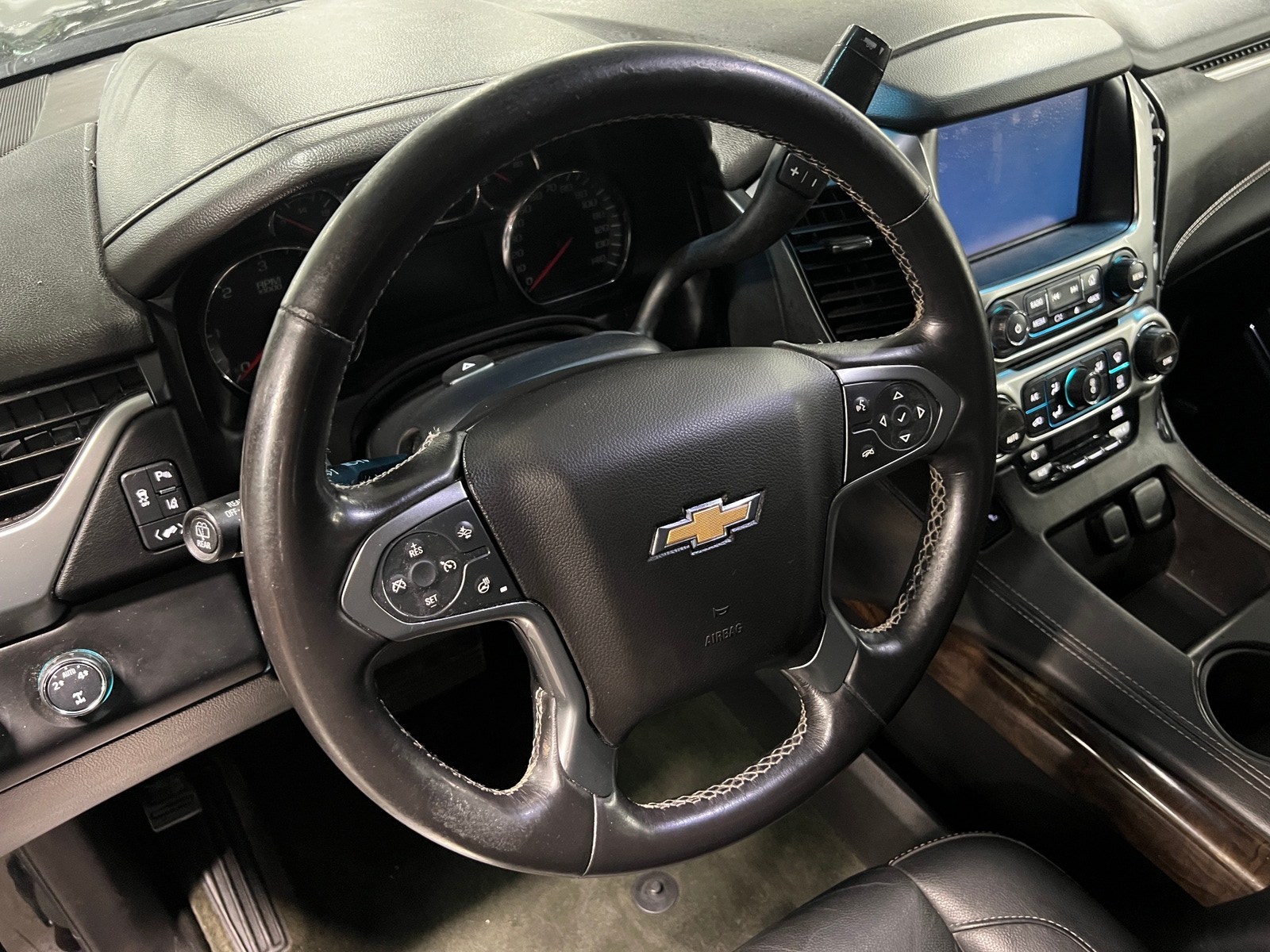 Thumbnail: 2015 Chevrolet Tahoe - 4