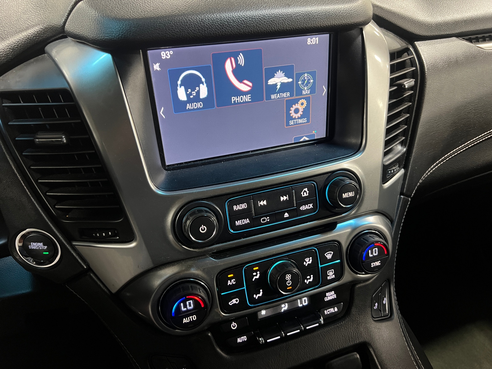 Thumbnail: 2015 Chevrolet Tahoe - 3