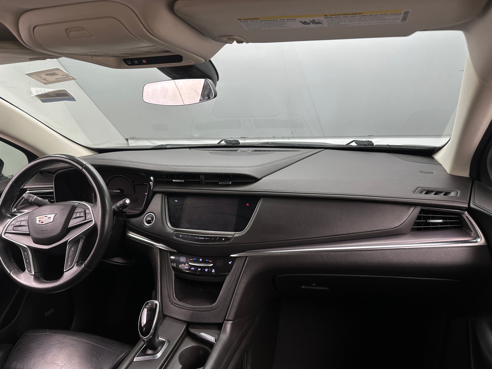 Thumbnail: 2017 Cadillac XT5 - 2