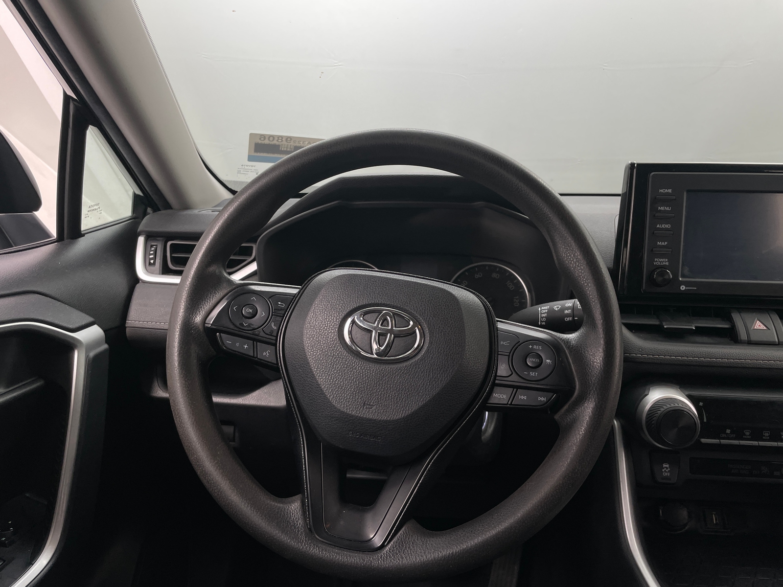 Thumbnail: 2021 Toyota RAV4 - 5