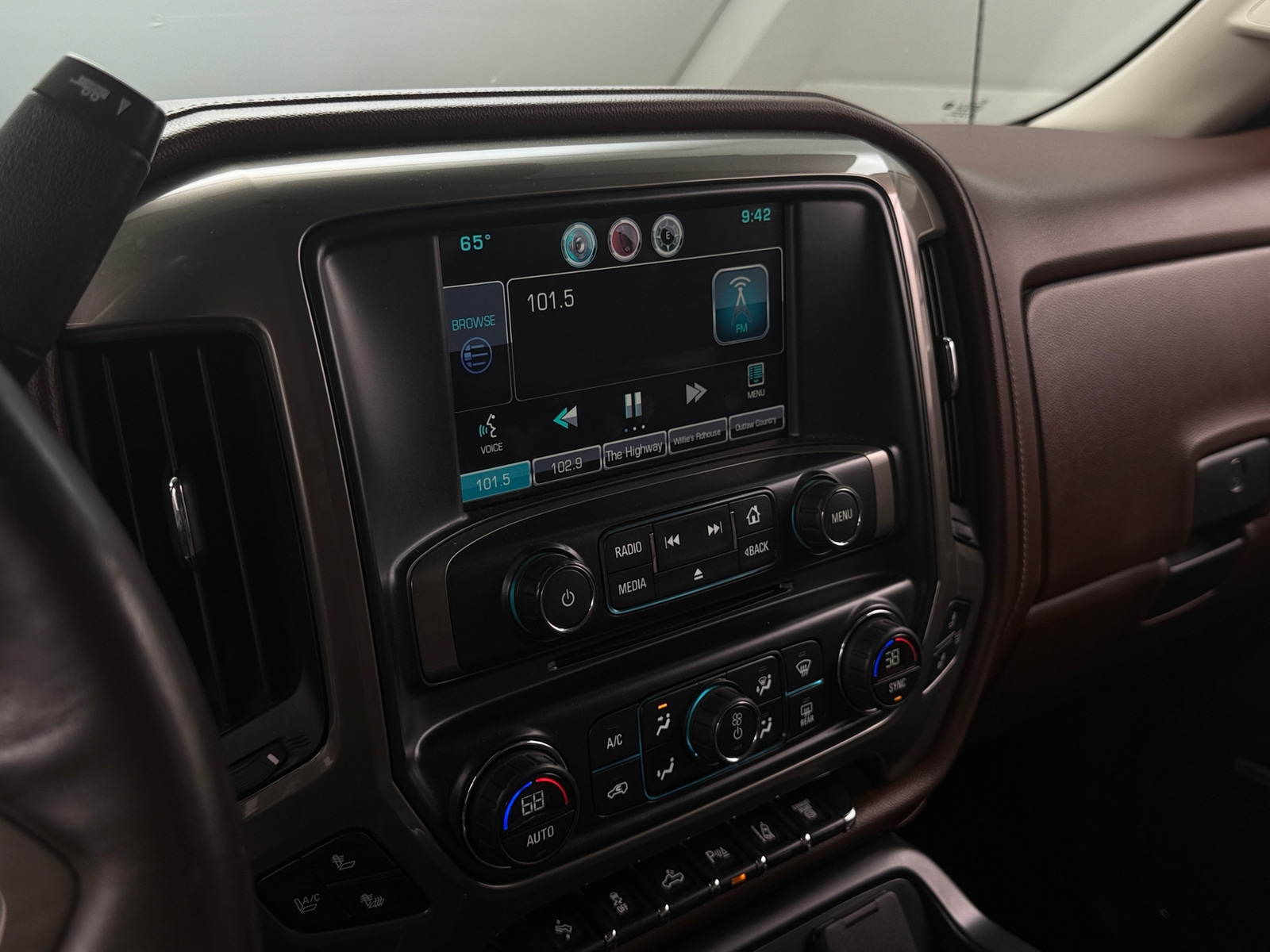 Thumbnail: 2015 Chevrolet Silverado 2500 - 3