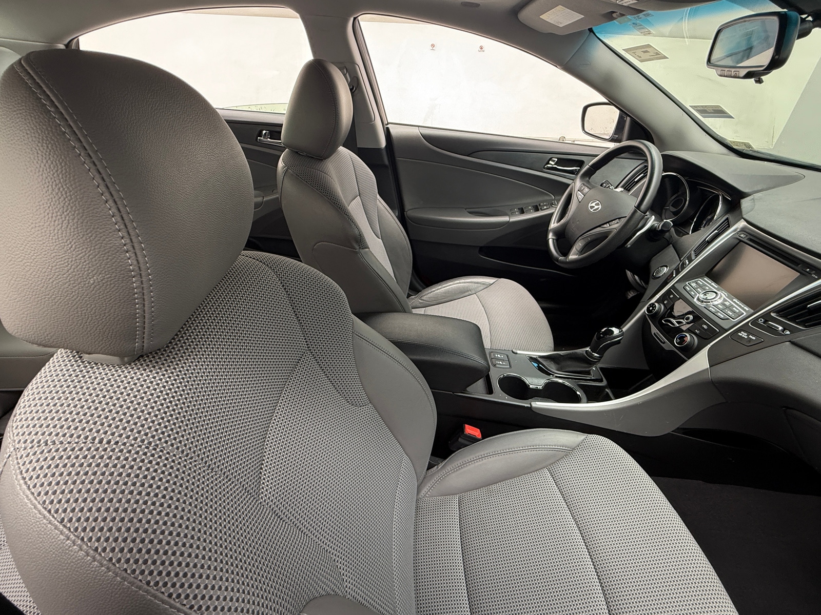 Thumbnail: 2013 Hyundai Sonata - 2