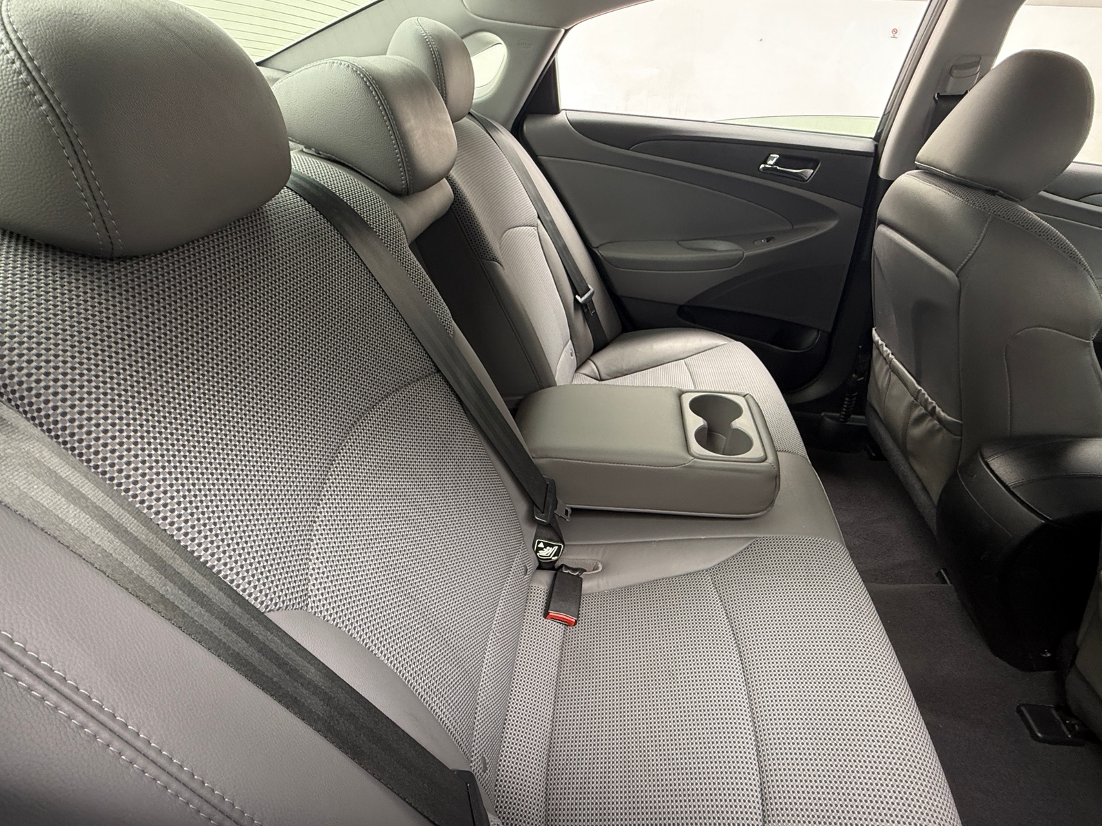Thumbnail: 2013 Hyundai Sonata - 6