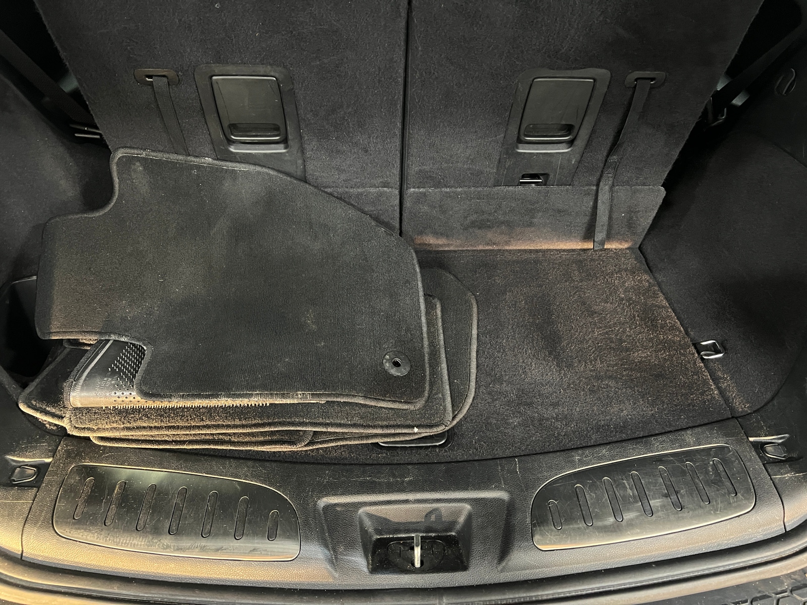 Thumbnail: 2019 Dodge Durango - 6