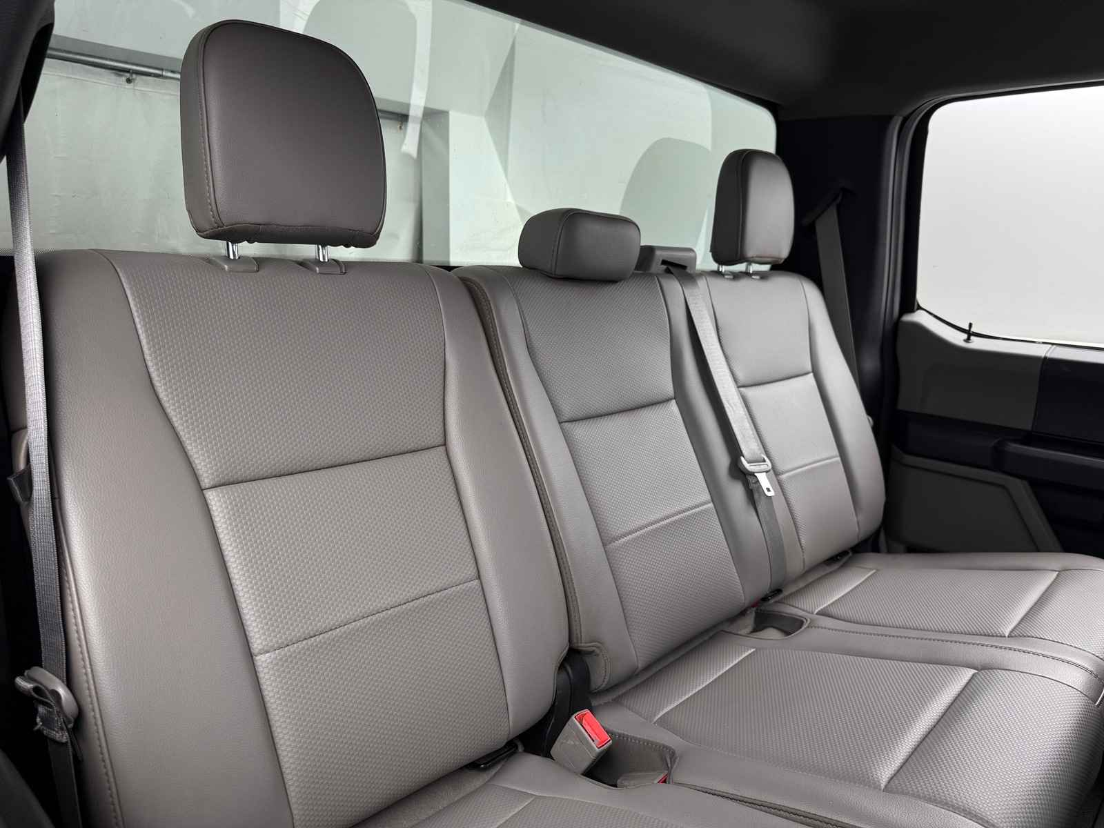 Thumbnail: 2019 Ford Econoline - 5