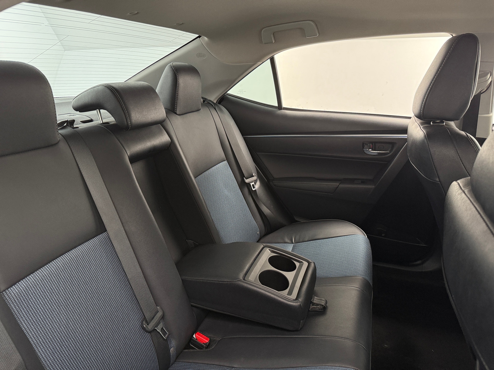 Thumbnail: 2016 Toyota Corolla - 6