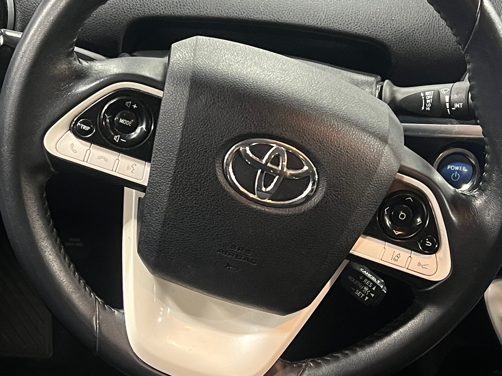 Thumbnail: 2017 Toyota Prius Prime - 5