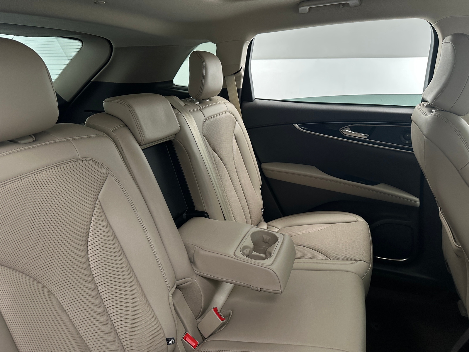 Thumbnail: 2021 Lincoln Nautilus - 5