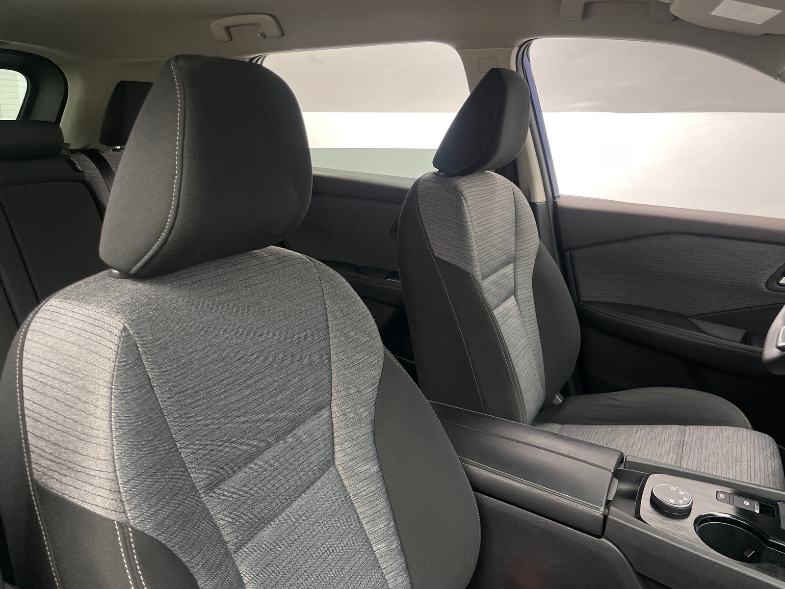 Thumbnail: 2023 Nissan Rogue - 2