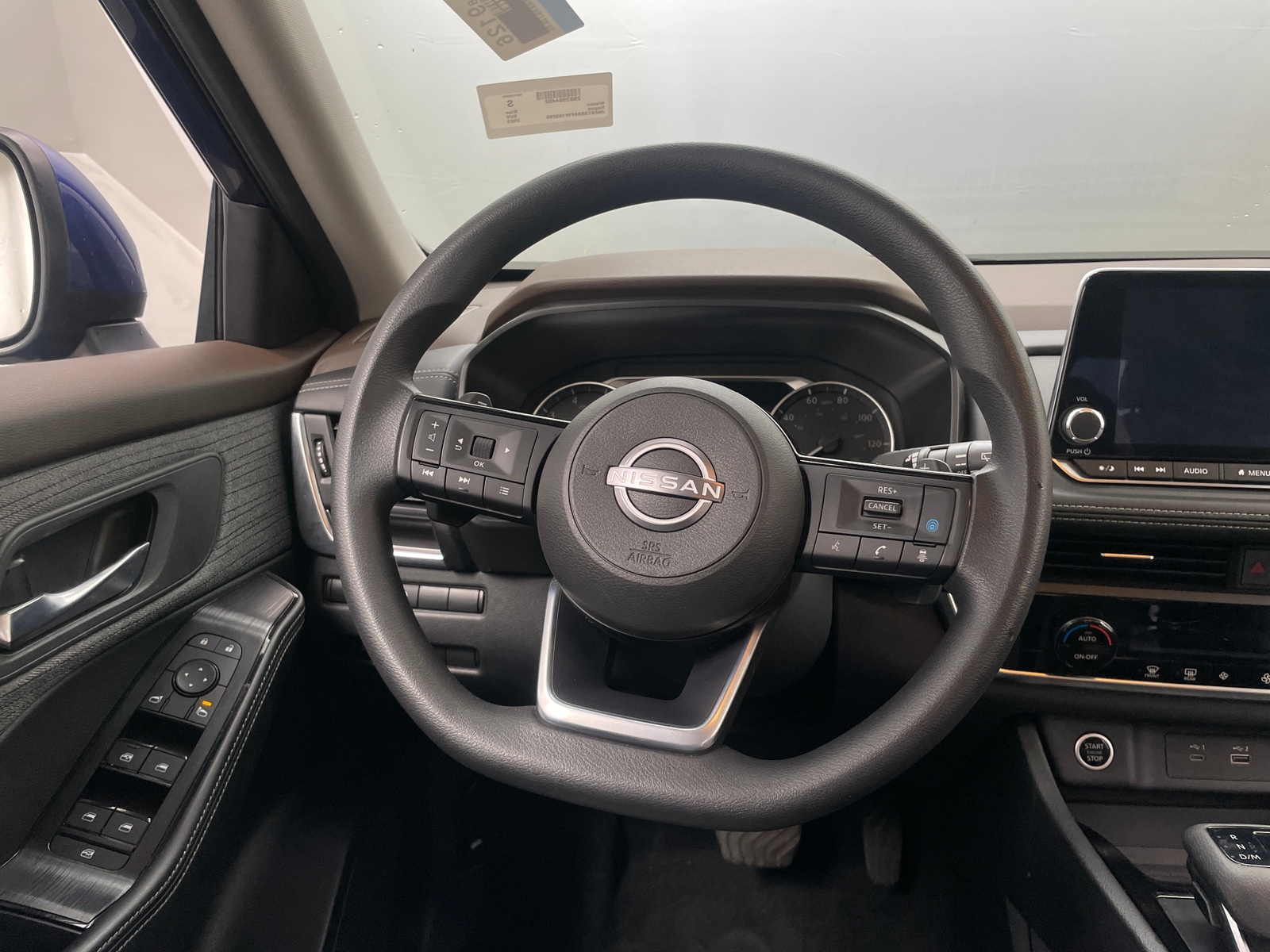 Thumbnail: 2023 Nissan Rogue - 5