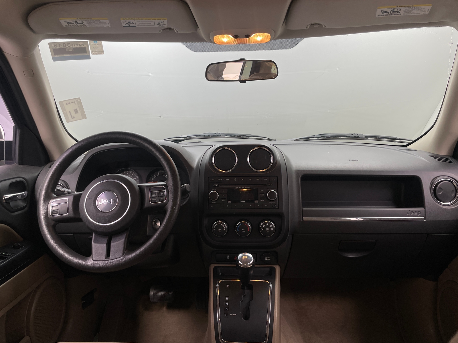 Thumbnail: 2014 Jeep Patriot - 3