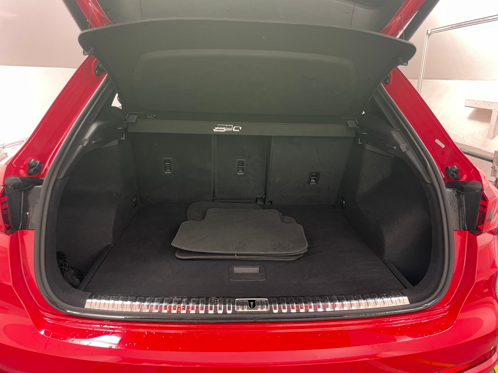 Thumbnail: 2019 Audi Q3 - 6