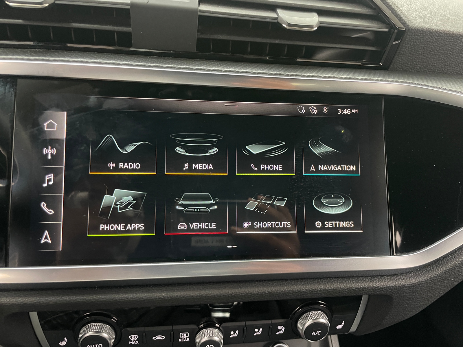 Thumbnail: 2019 Audi Q3 - 3
