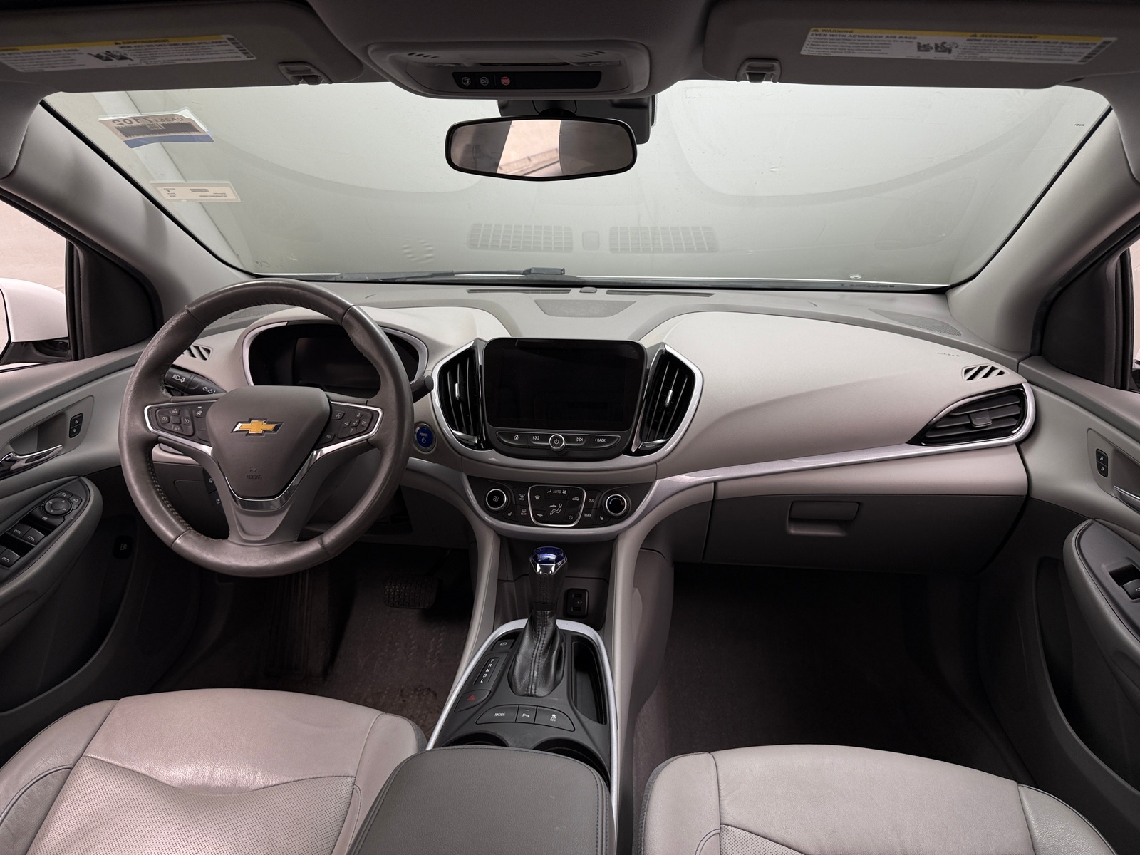 Thumbnail: 2018 Chevrolet Volt - 3