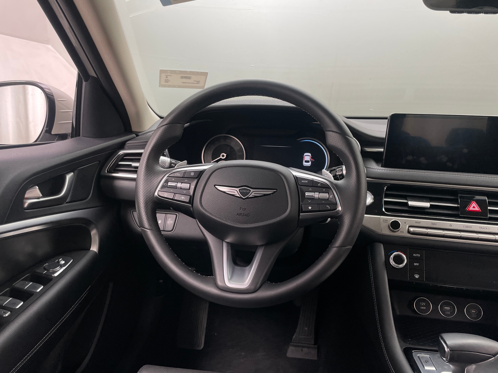 Thumbnail: 2025 Genesis G70 - 4