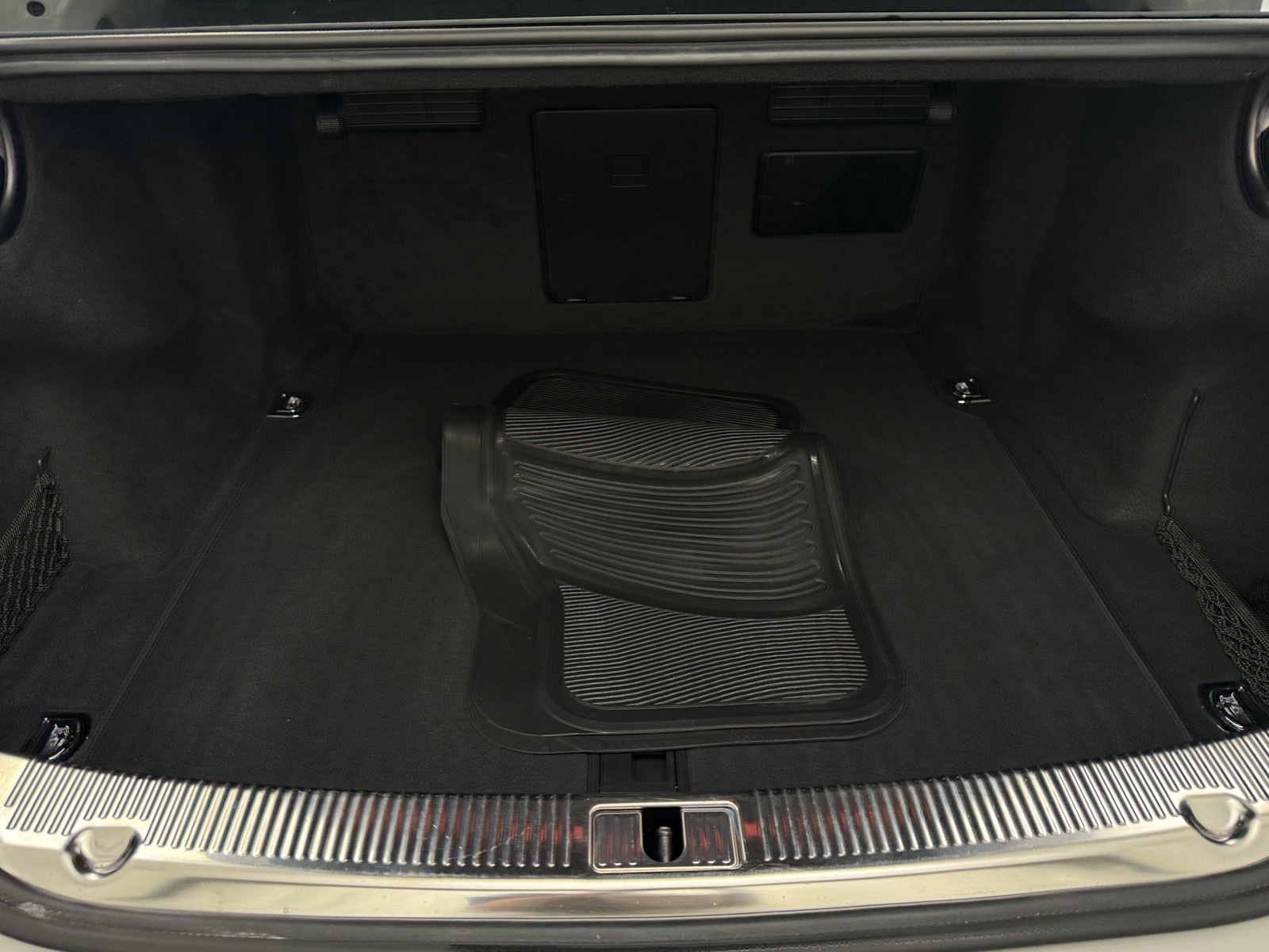 Thumbnail: 2017 Audi A8 - 6