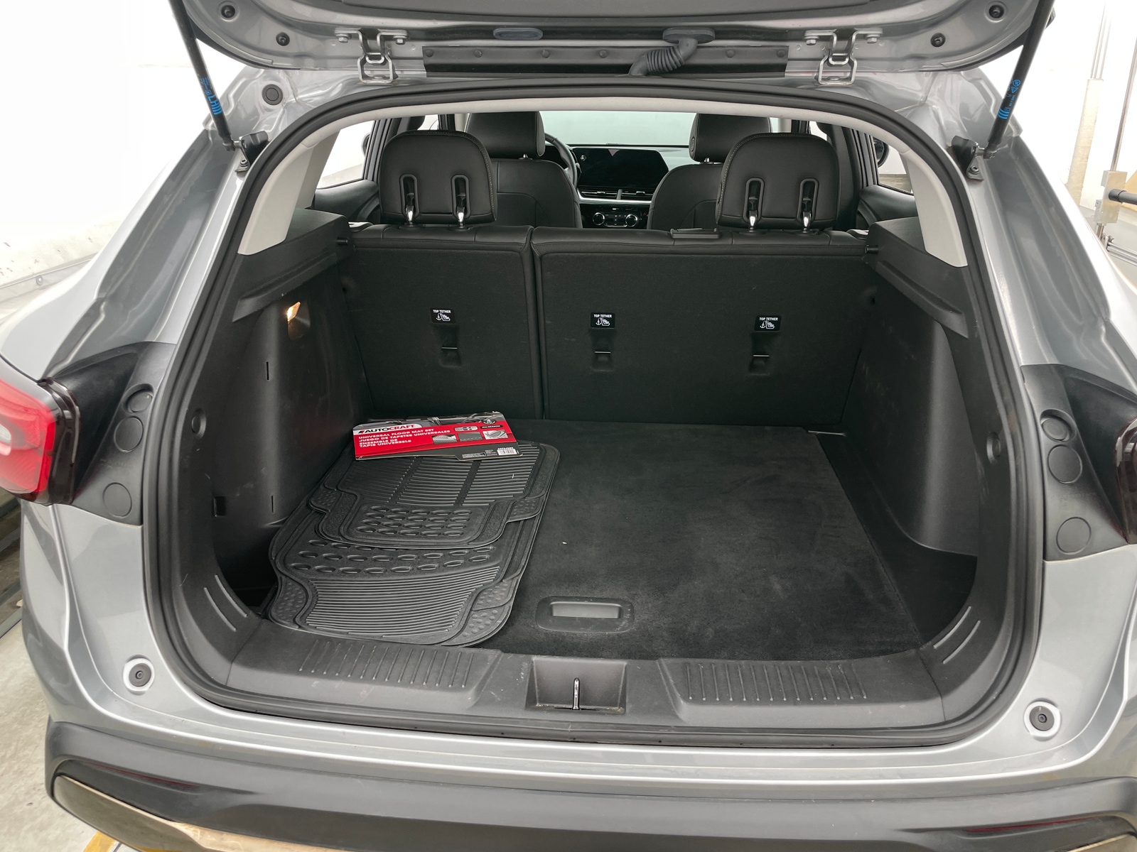 Thumbnail: 2024 Chevrolet Trax - 6