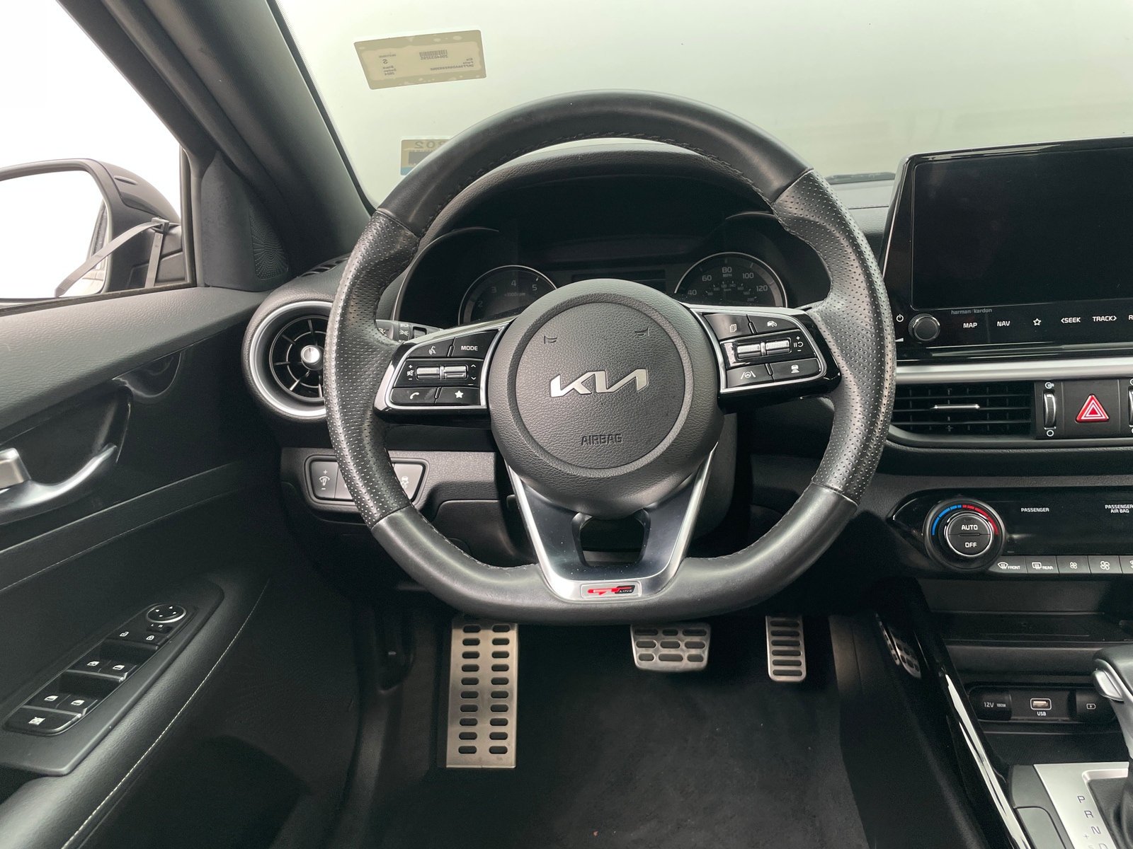 Thumbnail: 2024 Kia Forte - 4