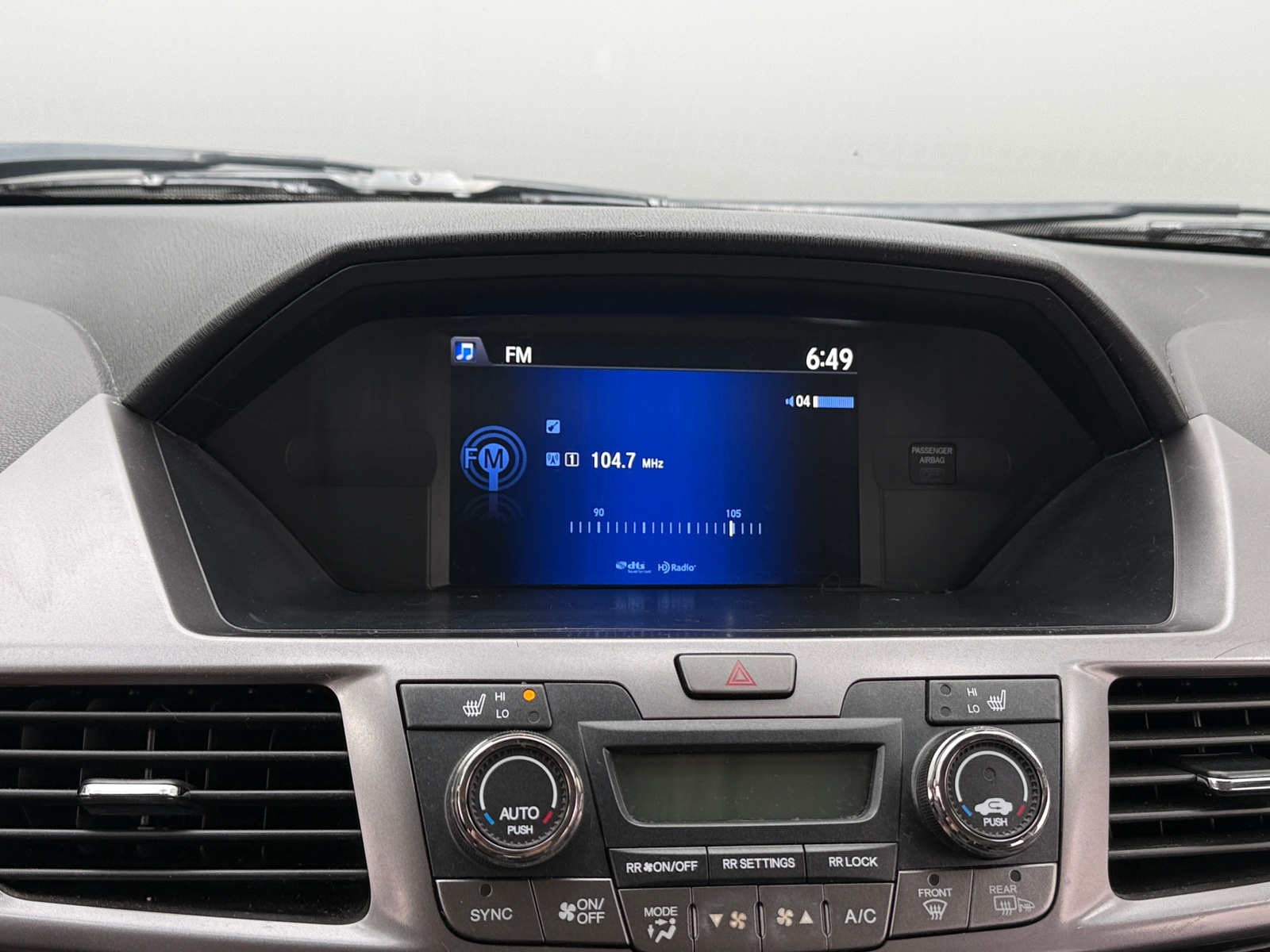 Thumbnail: 2015 Honda Odyssey - 3