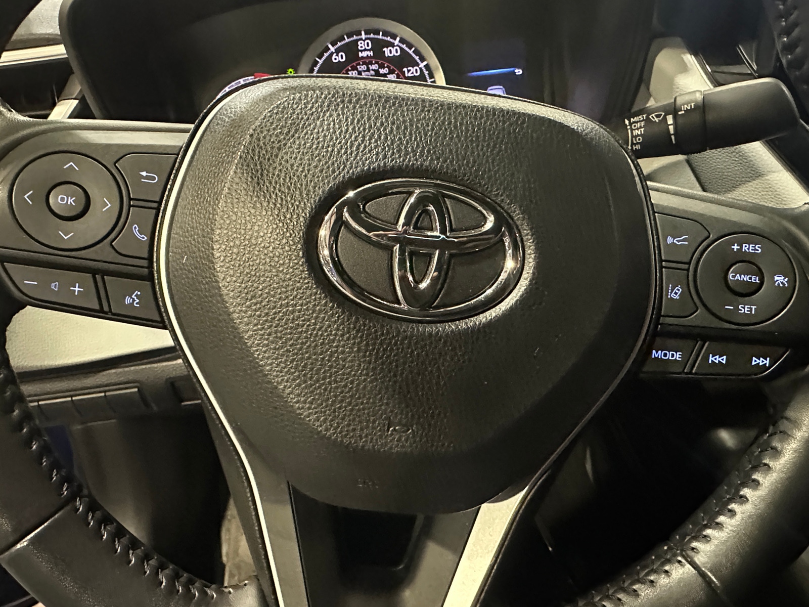 Thumbnail: 2022 Toyota Corolla - 5