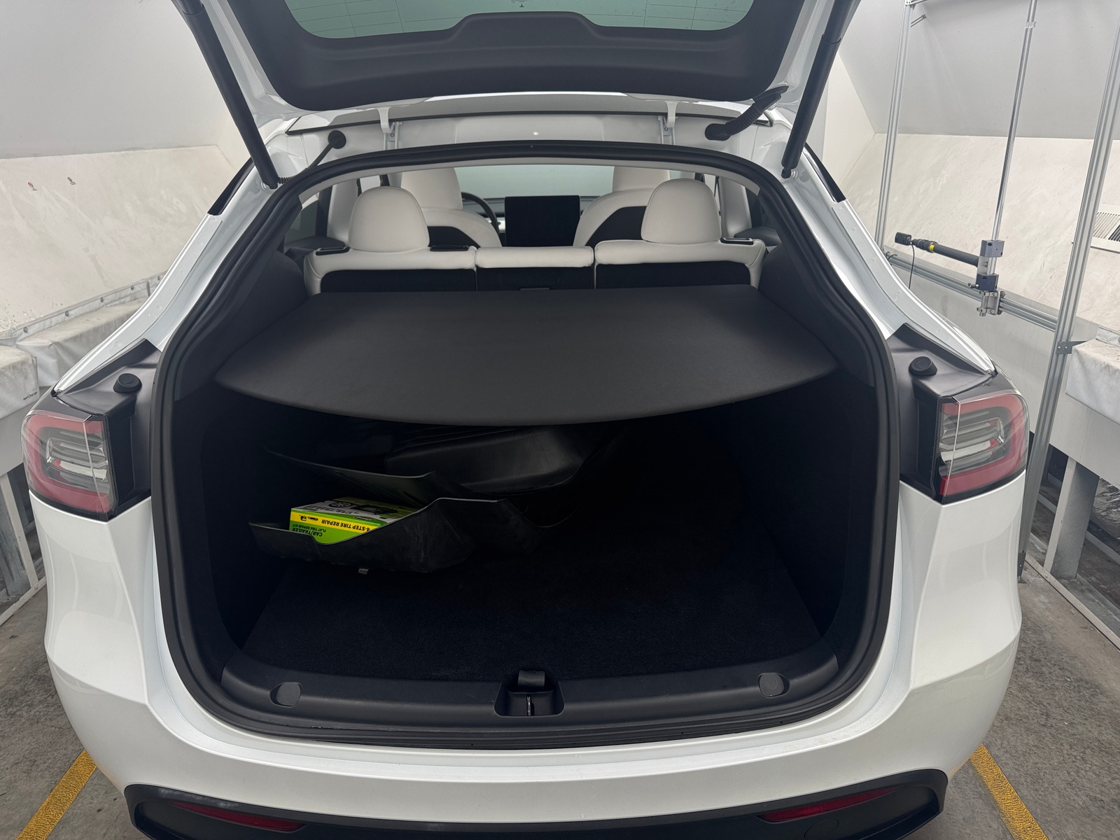 Thumbnail: 2023 Tesla Model Y - 6